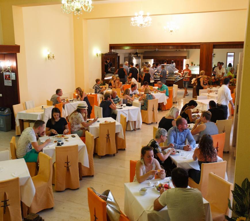 Belvedere Aeolis Hotel Митимна Екстериор снимка