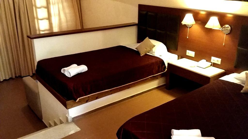 Belvedere Aeolis Hotel Митимна Екстериор снимка