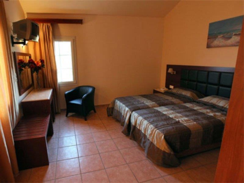 Belvedere Aeolis Hotel Митимна Екстериор снимка