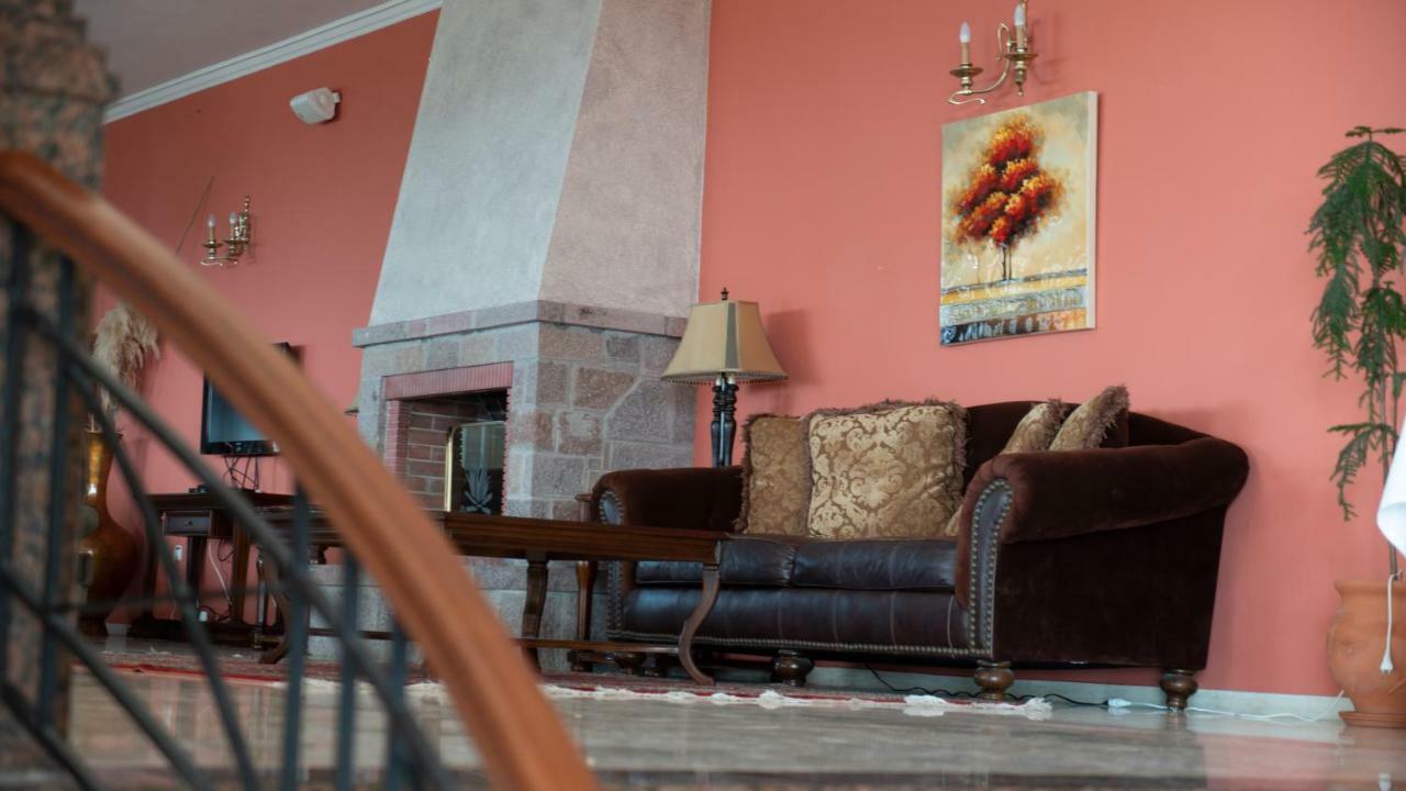 Belvedere Aeolis Hotel Митимна Екстериор снимка
